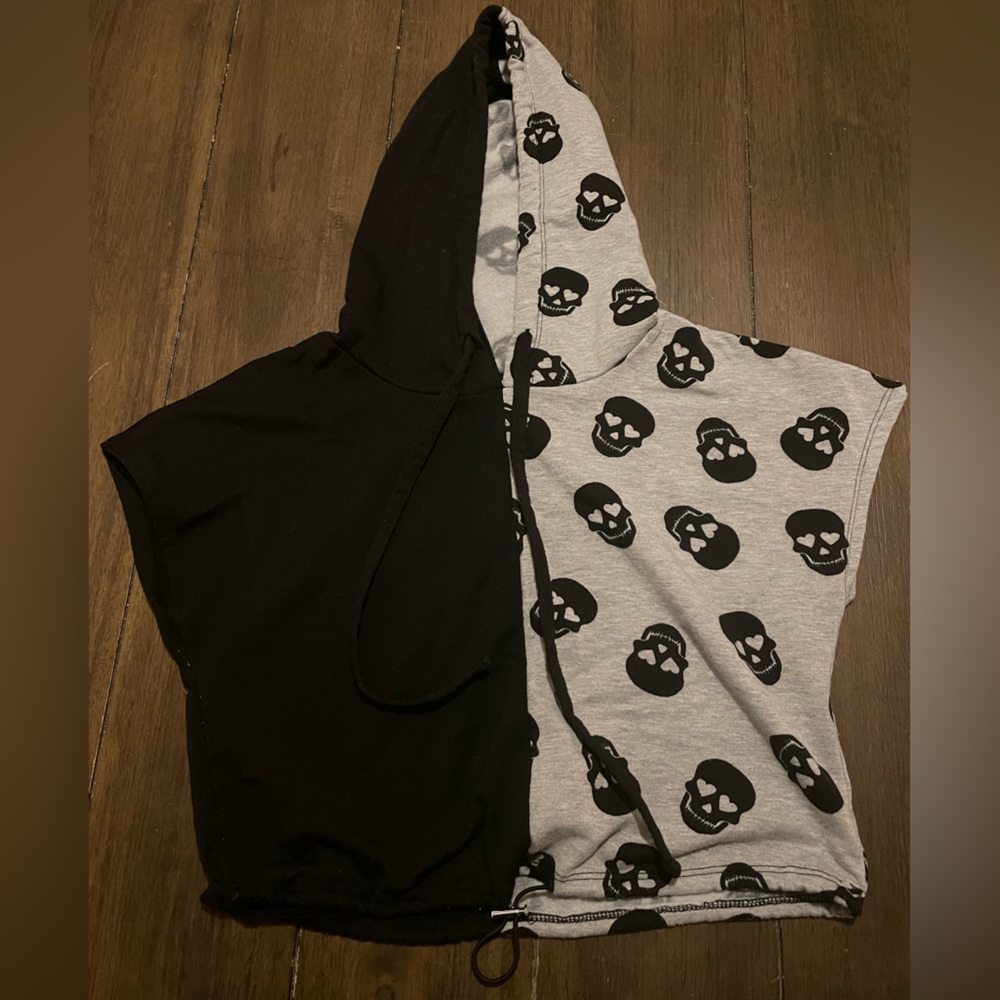 🔴 No Boundaries Skull Hooded Sleeveless Sweater